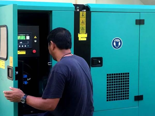 Tổ máy phát điện Cummins 20kVA