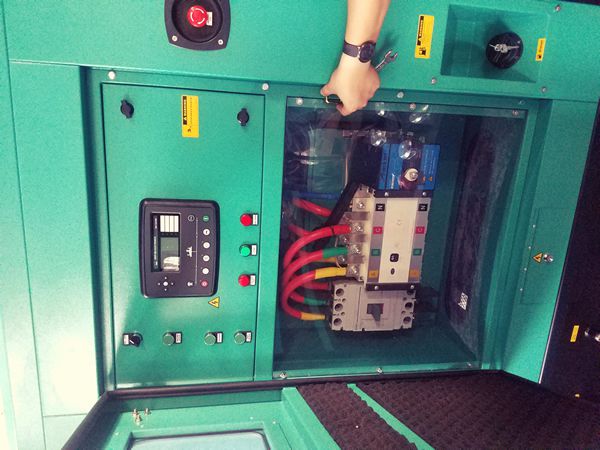 Tổ máy phát điện Perkins 113kVA