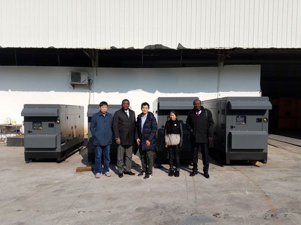 13 bộ hệ thống điện dự phòng 20kVA của RISE Power cho các trạm căn cứ di động tại Châu Phi