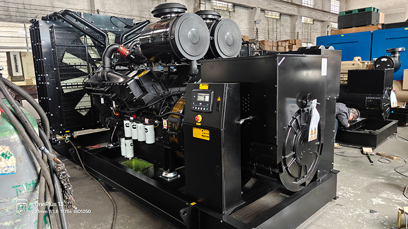 Máy Phát Điện 1375kVA và 1100kVA Cho Bệnh Viện tại Đông Nam Á