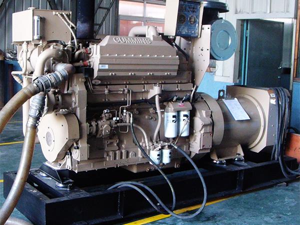 Máy Phát Điện Tàu Thủy Cummins 40-800kW